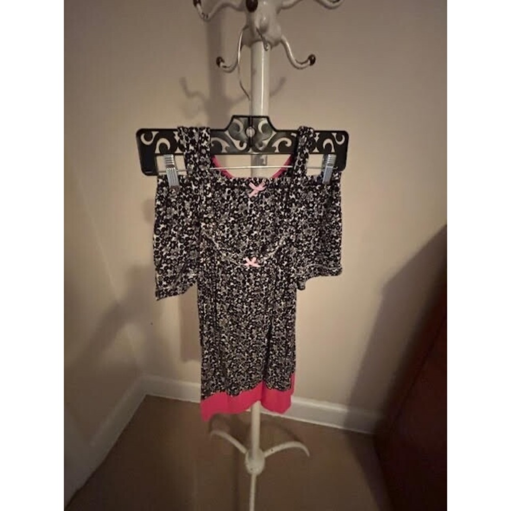 Simply Vera Wang PJ Set black white pink size XS & Small